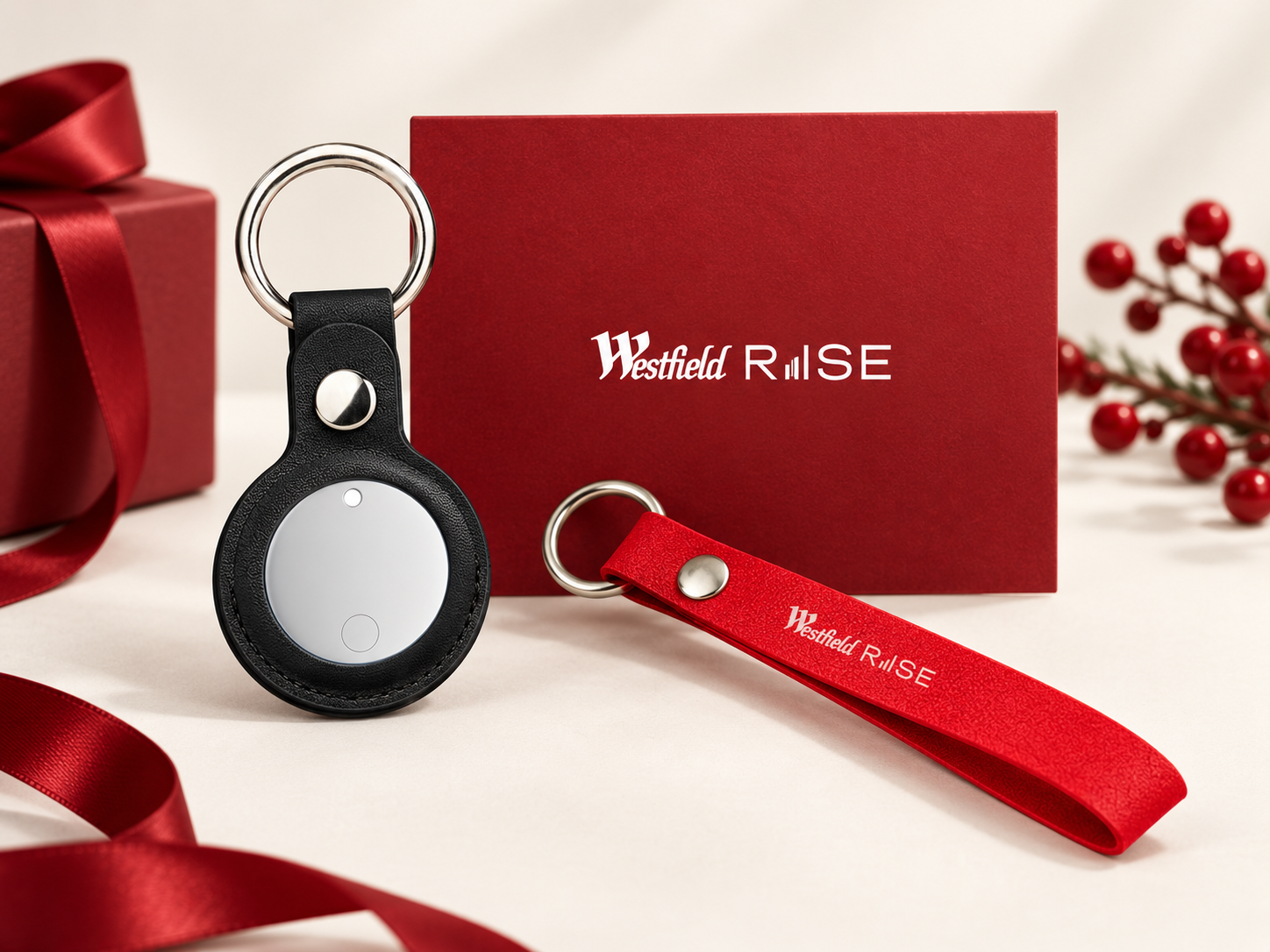 Smart Finder set: duální lokátor Findmate Dual a červená klíčenka Kar.Ma s brandováním Westfield Rise